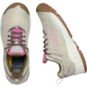 Calzado de senderismo para mujer Keen Nxis Evo Wp