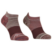 Calcetines de mujer Ortovox Alpine Low Socks W rosa/burdeos Wild Rose