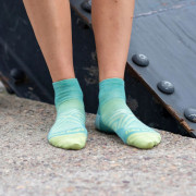 Calcetines de mujer Darn Tough Run Quarter Ultra-Lightweight