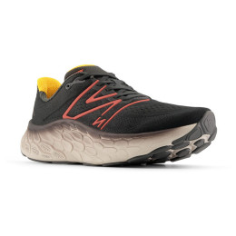 Calzado de hombre New Balance Fresh Foam X More v4 negro Blacktop