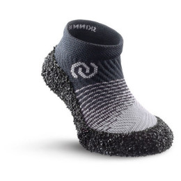 Zapatos tipo calcetín para niños Skinners Kids 2.0 gris STONE