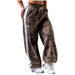 Pantalones de chándal para mujer Nebbia Oversized sweatpants Power marrón claro LIGHT BROWN CAMO