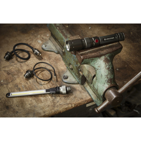 Linterna Ledlenser Workers Friend