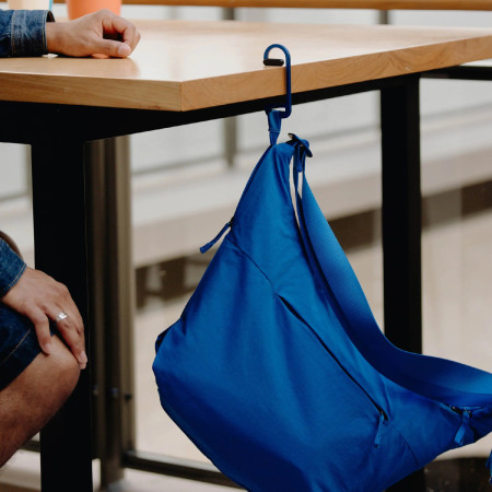 Bolsa de hombro Peak Design City Crescent 12L