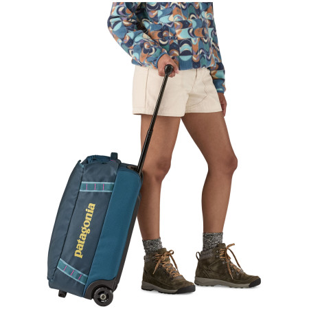 Maleta Patagonia Black Hole Wheeled Duffel 40L