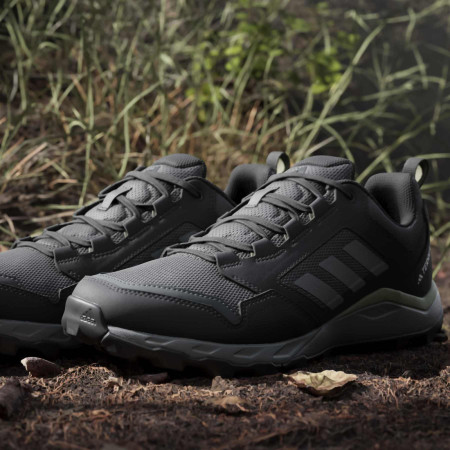 Zapatillas de carrera para hombre Adidas Terrex Tracerocker