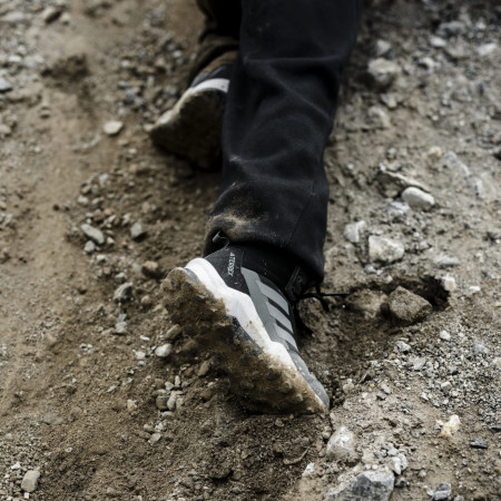 Calzado para niños Adidas Terrex AX4R Mid K