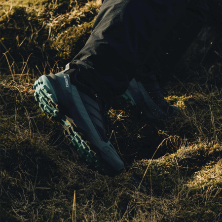 Calzado de senderismo para hombre Adidas Terrex Skychaser Ax5 GTX