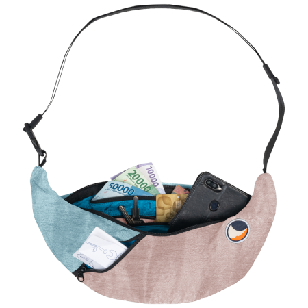 Riñonera Ticket to the moon Upcycled Sling Bag rosa/azul Peach / Cloud