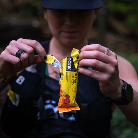 Barritas energéticas Näak Berries & Nuts - Ultra Energy™ Bar