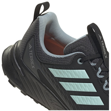 Zapatillas de carrera para mujer Adidas Terrex Tracefinder 2 Clima W