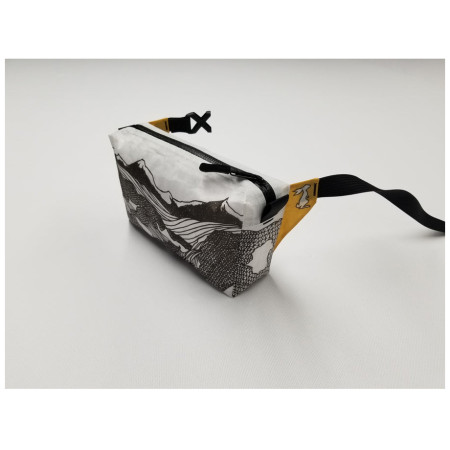 Riñonera High Tail Designs Fanny Pack Low Poly