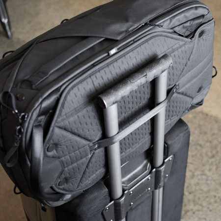 Mochila Peak Design Travel Backpack 45L