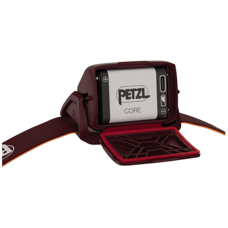 Linterna frontal Petzl Actik Core (2025)