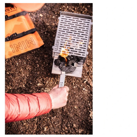 Barbacoa plegable SKOTTI Grill Mini