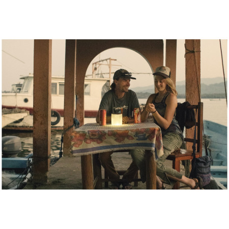 Lámpara solar BioLite Luci Emergency