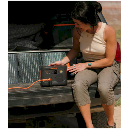 Juego solar Jackery Explorer 300 Plus + SolarSaga 40W Mini