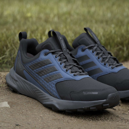 Calzado de hombre Adidas Terrex Tracefinder