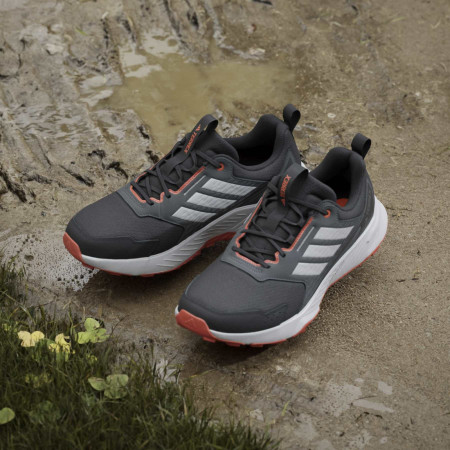Calzado de hombre Adidas Terrex Tracefinder
