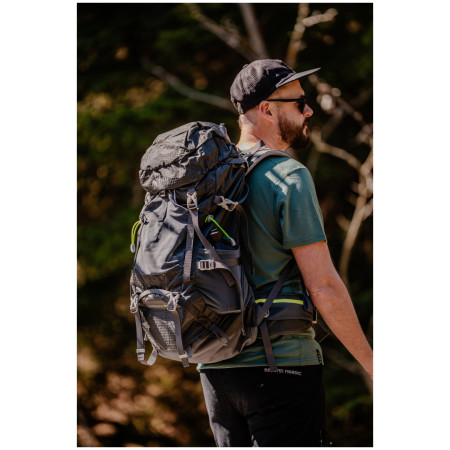 Mochila de senderismo Zulu Sandstone 45+5