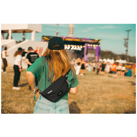 Riñonera Pacsafe GO sling pack