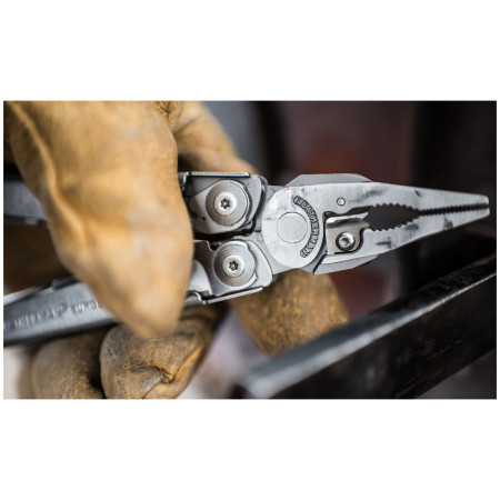 Multiherramienta Leatherman Surge