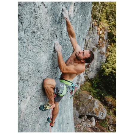 Pies de gato Red Chili Voltage Lace