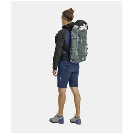 Mochila de senderismo Ortovox Traverse 30