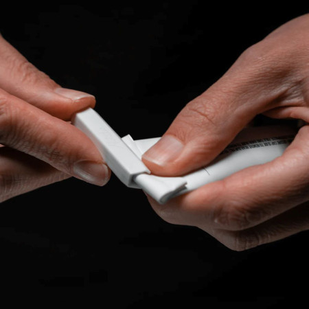 Gadget de viaje Matador Refillable Toothpaste Tube