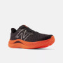 Calzado de hombre New Balance Fuel Cell Propel v4 negro/naranja Black with dragonfly